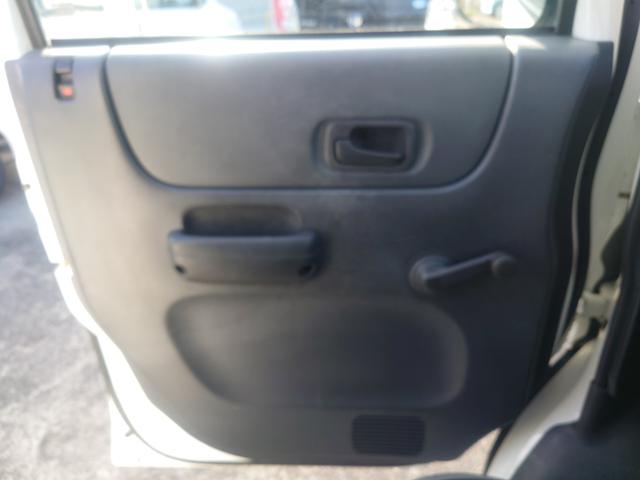 アクティトラック SDX 4WD 5速マニュアル エアコン無し ラジオチューナー パワステ ダブルエアバッグ 荷台マット ゲートプロテクター(38枚目)