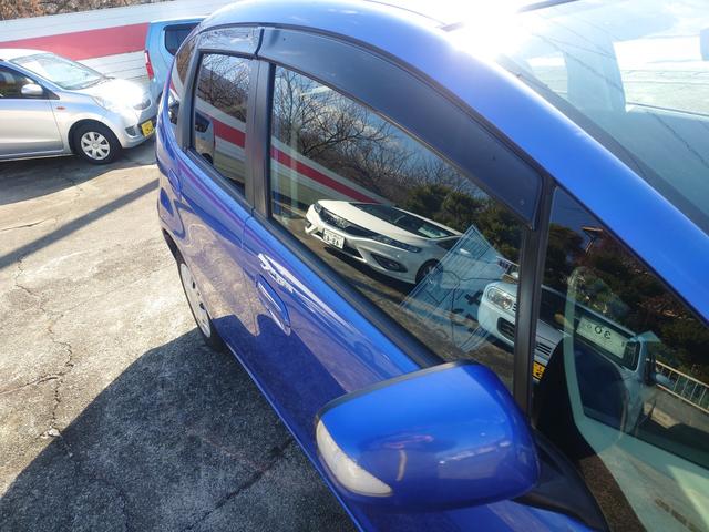 フィット Ｇ　２ＷＤ　ＣＶＴ　キーレス　マニュアルエアコン　イモビライザー　エアバッグ　ＡＢＳ　ＣＤチューナー　ウィンカードアミラー（39枚目）