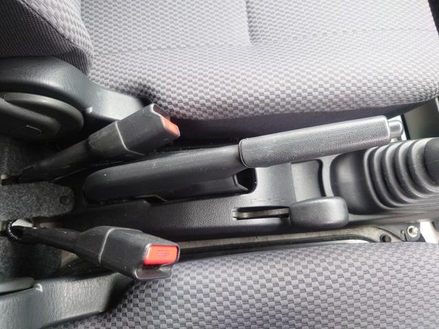 ハイゼットトラック ジャンボ 5速マニュアル 4WD CDチューナー パワステ パワーウィンドウ マニュアルエアコン エアバッグ(50枚目)