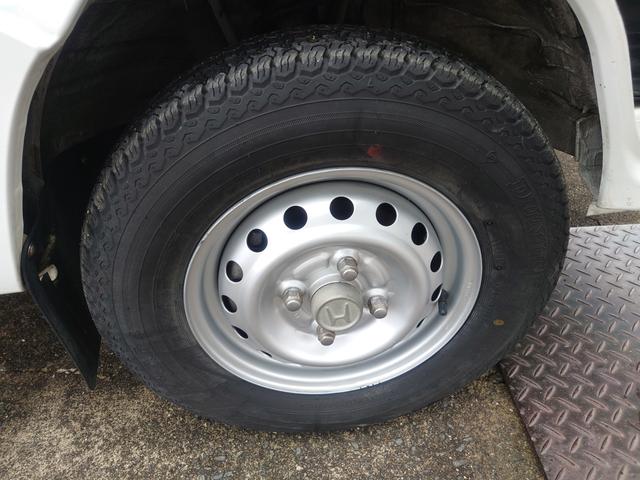 アクティトラック ＳＤＸ　４ＷＤ　パワステ　エアバッグ　ラジオチューナー　マニュアルエアコン　ガードパイプ付き鳥居　荷台ランプ（21枚目）