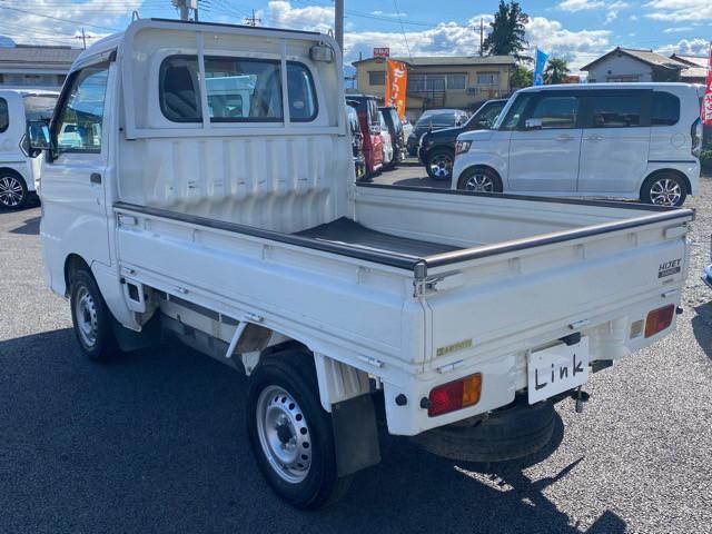 ハイゼットトラック 農用スペシャル　パートタイム４ＷＤ　１年保証付き　ユーザー買取車　エアコン　パワステ　５速マニュアル　荷台マット　三方開　取保（7枚目）