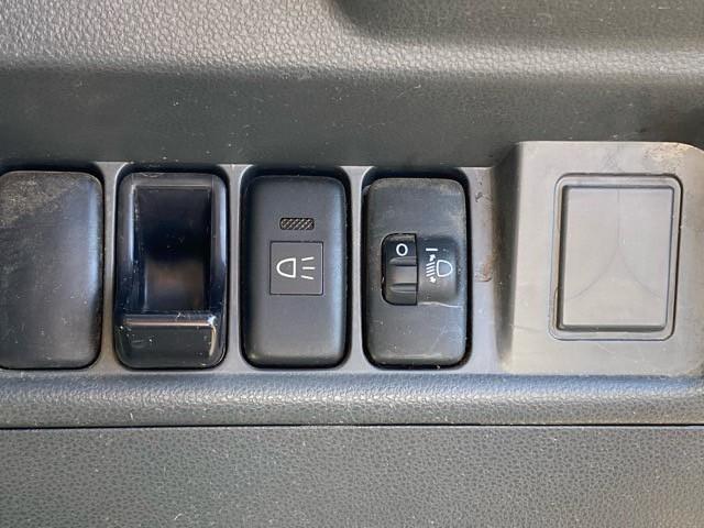 ハイゼットトラック 農用スペシャル　パートタイム４ＷＤ　１年保証付き　ユーザー買取車　エアコン　パワステ　５速マニュアル　荷台マット　三方開　取保（23枚目）