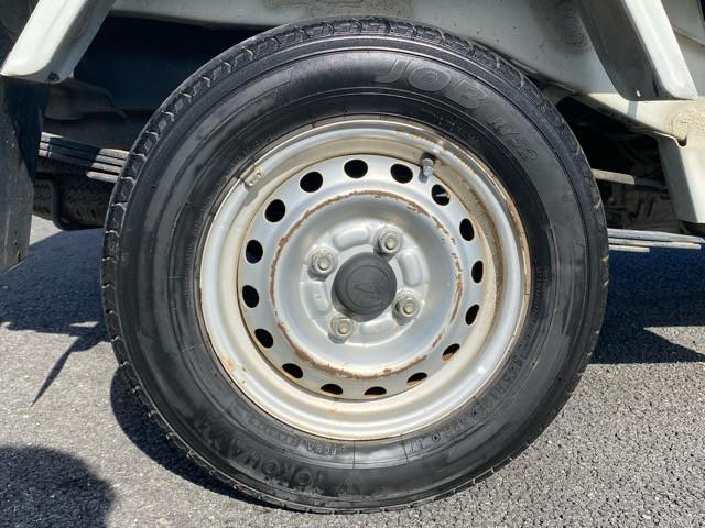 ハイゼットトラック 農用スペシャル　パートタイム４ＷＤ　１年保証付き　ユーザー買取車　エアコン　パワステ　５速マニュアル　荷台マット　三方開　取保（29枚目）