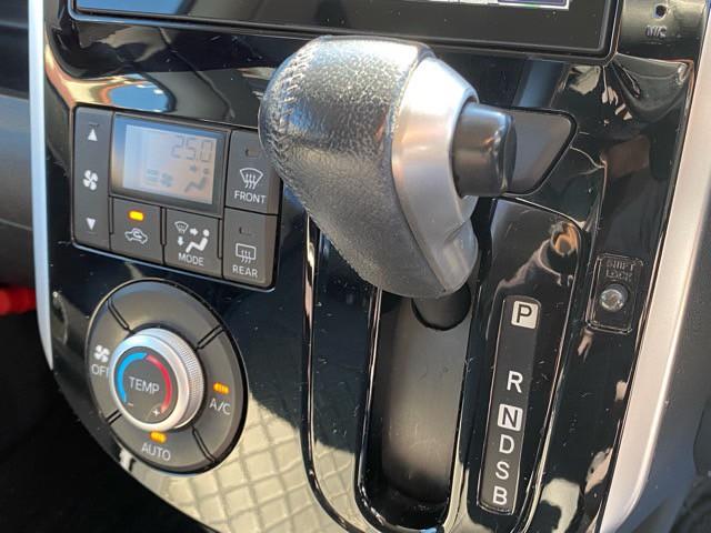 タント カスタムRS SA 1年保証付 ユーザー買取車 ターボ 純正8インチナビ フルセグTV Bluetooth バックモニター 両側電動スライドドア 純正15インチアルミ ETC エンジンスターター フォグ 取保 スペアキー(25枚目)