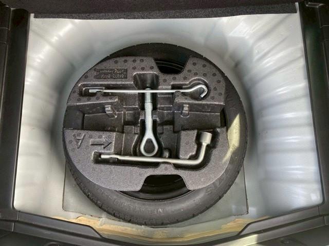 ノート メダリスト 1年保証付き ユーザー買取車 純正ナビ アラウンドビューモニター 社外17インチアルミ ETC オートエアコン スマートキー ドライブレコーダー プッシュスタート ワンオーナー 取保 スペアキー(17枚目)