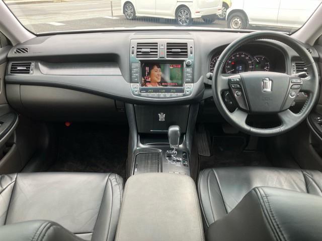クラウン 2.5アスリート ナビパッケージ ユーザー買取車 メーカー純正ナビ フルセグTV Bluetooth バックモニター サイドモニター 社外18インチアルミ オートエアコン ETC パワーシート シートヒーター 取保 スペアキー(11枚目)