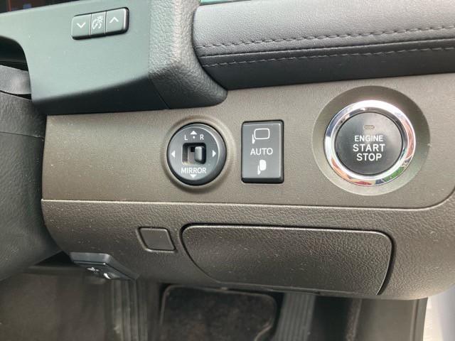 クラウン 2.5アスリート ナビパッケージ ユーザー買取車 メーカー純正ナビ フルセグTV Bluetooth バックモニター サイドモニター 社外18インチアルミ オートエアコン ETC パワーシート シートヒーター 取保 スペアキー(34枚目)