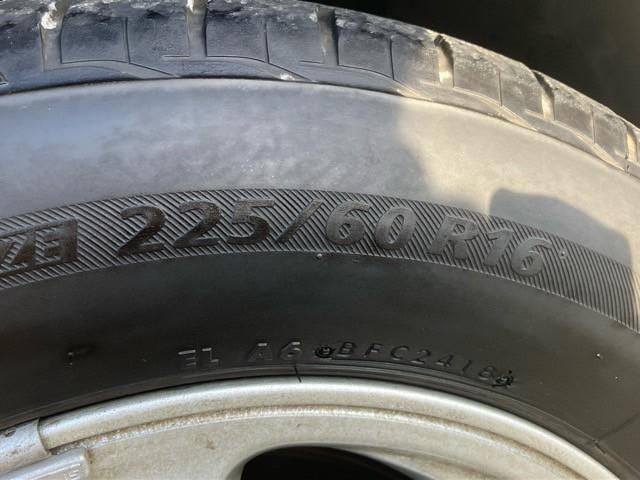 セルシオ Ｃ仕様　ユーザー買取車　メーカー純正ナビ　革シート　エアサス　ＨＩＤヘッドライト　キーレス　クルーズコントロール　純正１６インチアルミ　前席パワーシート　シートヒーター　フォグランプ　ＥＴＣ　取保　スペアキー（36枚目）