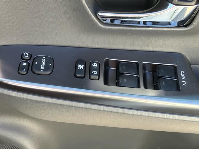 プリウスアルファ Ｇ　チューン　ブラック　１年保証付き　ユーザー買取車　純正ナビ（ＮＳＺＴ－Ｗ６２Ｇ）　フルセグＴＶ　バックモニター　Ｂｌｕｅｔｏｏｔｈ　ハーフレザー　純正１６インチアルミ　ＥＴＣ　ＬＥＤヘッドライト　コーナーセンサー　保証書（32枚目）