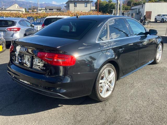 Ａ４ ２．０ＴＦＳＩ　Ｓラインパッケージ　ユーザー買取車　メーカーナビ　バックモニター　フルセグＴＶ　Ｂｌｕｅｔｏｏｔｈ　純正１８インチアルミ　ＨＩＤヘッドライト　パワーシート　シートヒーター　ハーフレザー　取保　スペアキ（5枚目）
