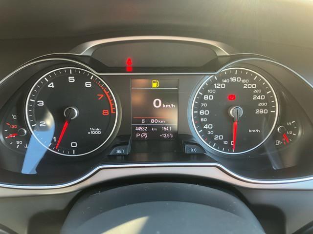 Ａ４ ２．０ＴＦＳＩ　Ｓラインパッケージ　ユーザー買取車　メーカーナビ　バックモニター　フルセグＴＶ　Ｂｌｕｅｔｏｏｔｈ　純正１８インチアルミ　ＨＩＤヘッドライト　パワーシート　シートヒーター　ハーフレザー　取保　スペアキ（15枚目）