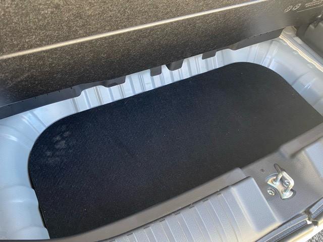 Ｎ－ＢＯＸスラッシュ Ｘ　ツートンカラー　１年保証付　ユーザー買取車　９スピーカー　純正ナビ（ＶＲＭ－１５５ＶＦｉ）　Ｂｌｕｅｔｏｏｔｈ　フルセグＴＶ　バックモニター　シートヒーター　ハンドルヒーター　ＥＴＣ　取保　スペアキー（17枚目）