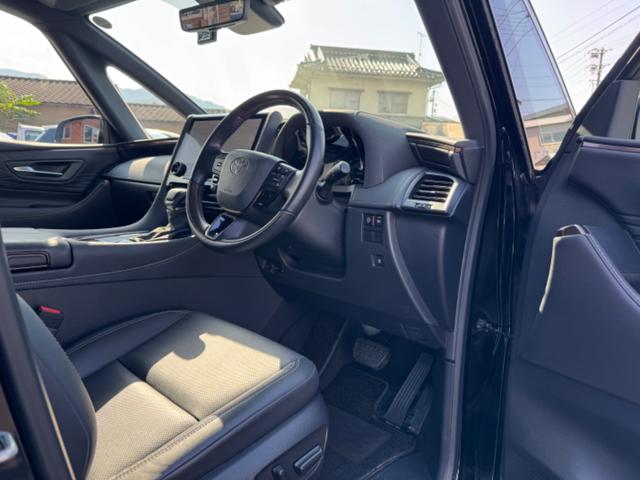 アルファード Ｚ　ワンオーナー　禁煙車　ムーンルーフ　ユニバーサルステップ　デジタルインナーミラー（9枚目）