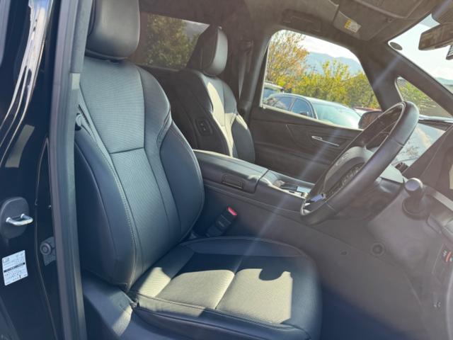 アルファード Ｚ　ワンオーナー　禁煙車　ムーンルーフ　ユニバーサルステップ　デジタルインナーミラー（10枚目）