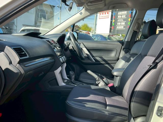 フォレスター S-リミテッド Bluetooth対応ナビ・バックカメラ・ETC(8枚目)