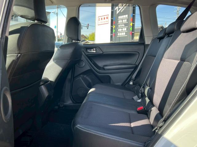 フォレスター S-リミテッド Bluetooth対応ナビ・バックカメラ・ETC(9枚目)