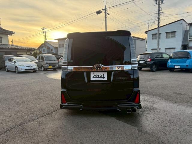 ヴォクシー ＺＳ　煌ＩＩＩ　モデリスタエアロ禁煙車アルパインＢＩＧＸ１０インチナビＷＯＲＫホイールテイン車高調（5枚目）