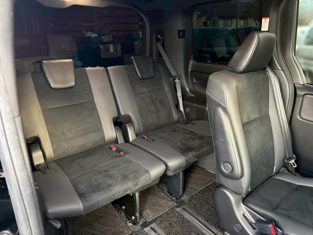 ヴォクシー ＺＳ　煌ＩＩＩ　モデリスタエアロ禁煙車アルパインＢＩＧＸ１０インチナビＷＯＲＫホイールテイン車高調（11枚目）