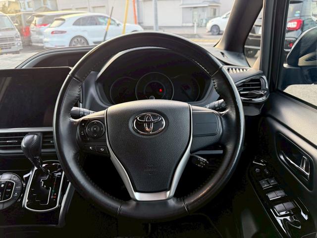 ヴォクシー ＺＳ　煌ＩＩＩ　モデリスタエアロ禁煙車アルパインＢＩＧＸ１０インチナビＷＯＲＫホイールテイン車高調（12枚目）