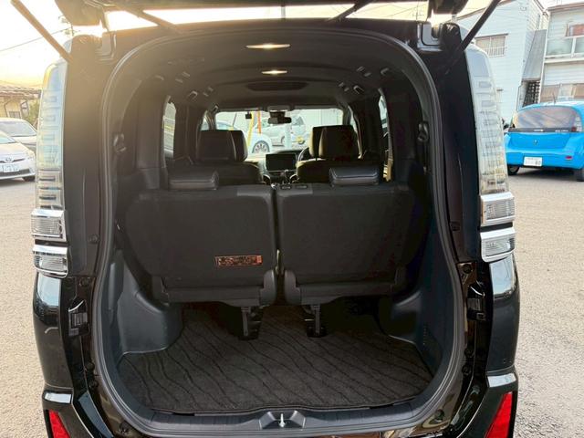 ヴォクシー ＺＳ　煌ＩＩＩ　モデリスタエアロ禁煙車アルパインＢＩＧＸ１０インチナビＷＯＲＫホイールテイン車高調（19枚目）