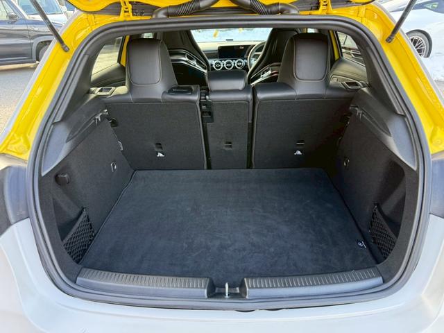 Ａクラス Ａ４５　Ｓ　４マチック＋　エディション１　２００限定車　マットグレーラッピング　点検記録簿　禁煙車（16枚目）