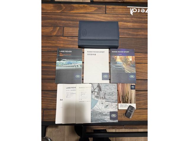 レンジローバースポーツ HSE ブラックアウト化 スライディングパノラマルーフ シートヒータークーラー Meridianサウンド(21枚目)