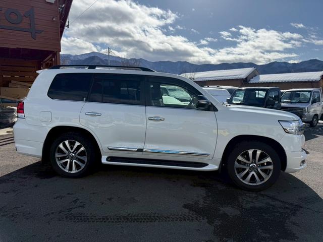 ���f���X�^�t���G�A���t���ƂȂ�܂��I