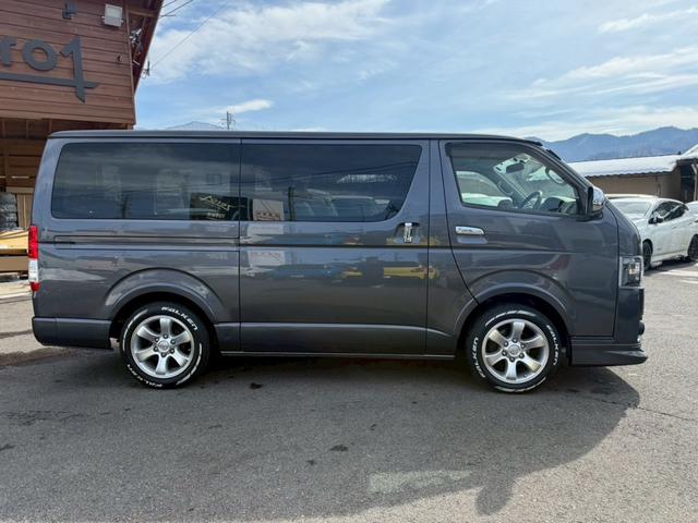 ハイエースバン 　４型フェイス　モデリスタリップ　バッドフェイス　６型リアバンパー＆テール　マッドブラックＬＥＤヘッドライト＆グリル　タイミングベルト交換済み（3枚目）