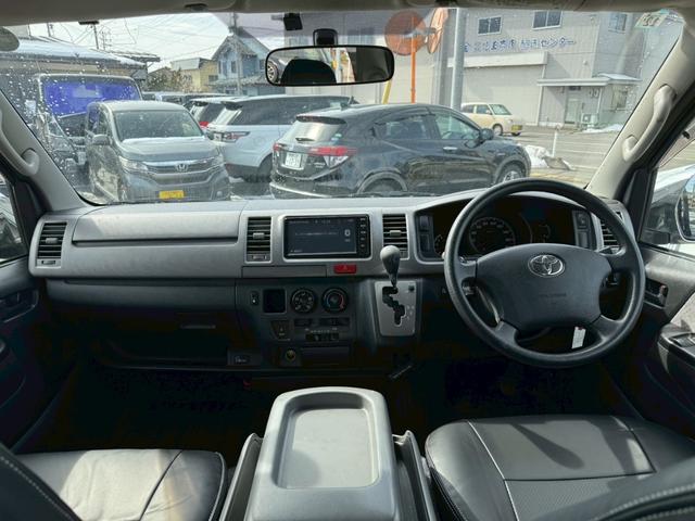 ハイエースバン 　４型フェイス　モデリスタリップ　バッドフェイス　６型リアバンパー＆テール　マッドブラックＬＥＤヘッドライト＆グリル　タイミングベルト交換済み（8枚目）