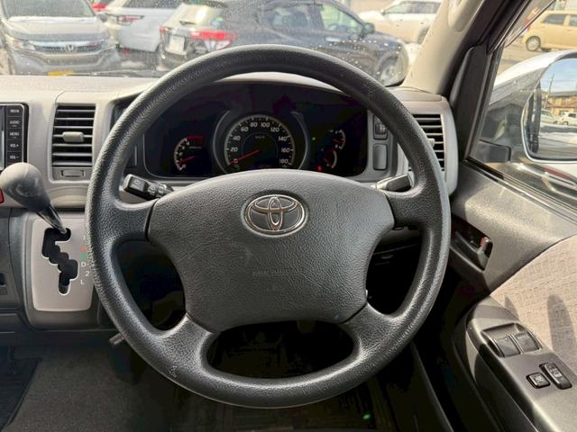 ハイエースバン 　４型フェイス　モデリスタリップ　バッドフェイス　６型リアバンパー＆テール　マッドブラックＬＥＤヘッドライト＆グリル　タイミングベルト交換済み（11枚目）