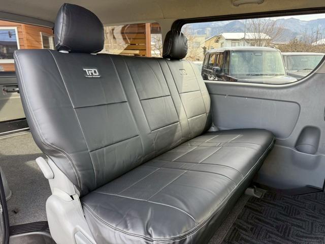 ハイエースバン 　４型フェイス　モデリスタリップ　バッドフェイス　６型リアバンパー＆テール　マッドブラックＬＥＤヘッドライト＆グリル　タイミングベルト交換済み（14枚目）