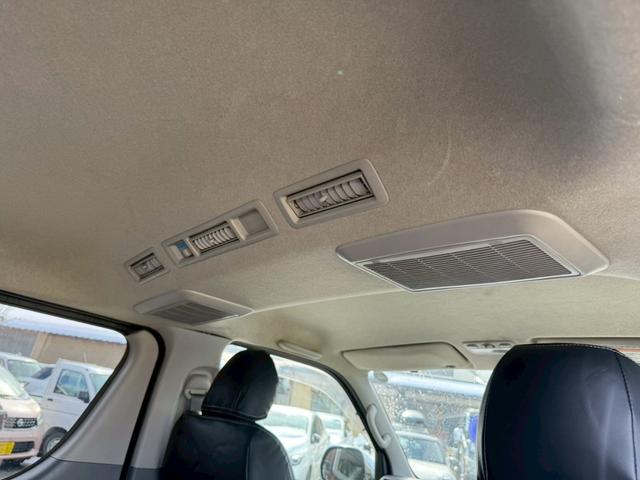 ハイエースバン 　４型フェイス　モデリスタリップ　バッドフェイス　６型リアバンパー＆テール　マッドブラックＬＥＤヘッドライト＆グリル　タイミングベルト交換済み（17枚目）