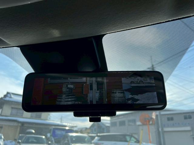 �C���e���W�F���g���[���~���[