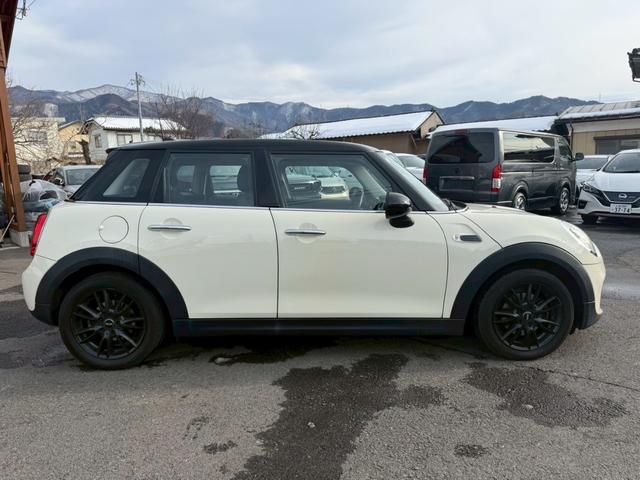 �~�j�N�[�p�[�c���ɒv���܂����I