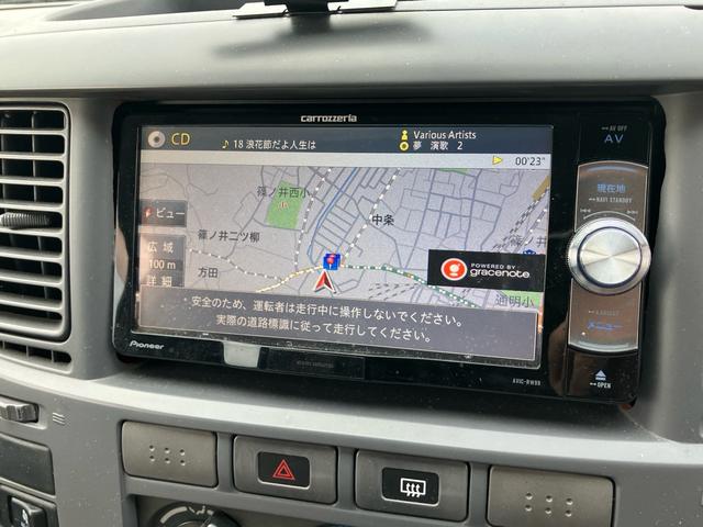 キャラバン 　キャンピングカー　８人乗り　車検整備付　ソーラーパネル　ナビ　バックカメラ　ＴＶ　ＥＴＣ　キーレス　スライドドア（手動）　ＬＥＤヘッドライト　フロントフォグランプ　スタッドレスタイヤ＆アルミホイール有（43枚目）