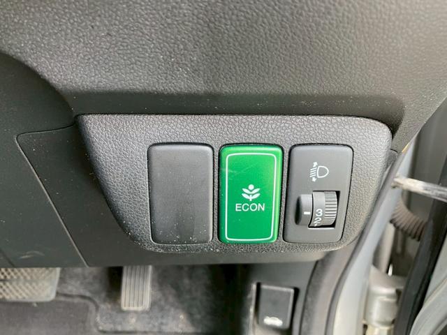 フィットハイブリッド ベースグレード　ナビ　ＴＶ　Ｂｌｕｅｔｏｏｔｈ　クリコン　社外アルミ（19枚目）