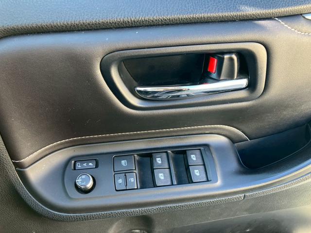 エスクァイア Ｇｉ　４ＷＤ　９インチナビ　両側電動スライドドア　バックカメラ　レザーシート　シートヒーター　ＥＴＣ　クルコン（23枚目）