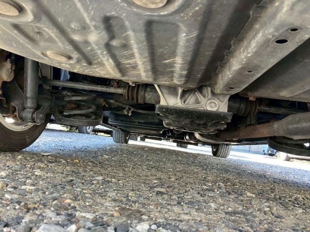 エスクァイア Ｇｉ　４ＷＤ　９インチナビ　両側電動スライドドア　バックカメラ　レザーシート　シートヒーター　ＥＴＣ　クルコン（25枚目）