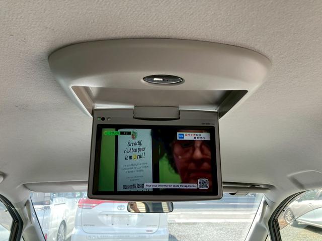 ノア Si 4WD ナビ TV バックカメラ フリップダウンモニター 両側電動スライドドア ドリンククーラー、ヒーター付き(12枚目)