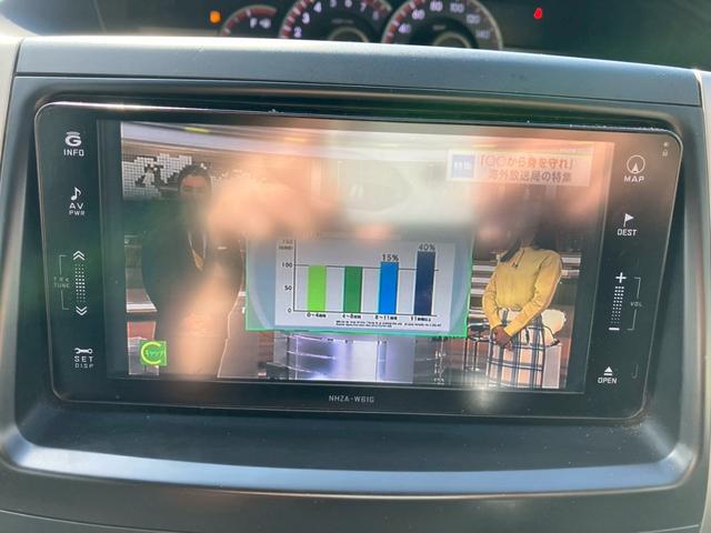 ノア Si 4WD ナビ TV バックカメラ フリップダウンモニター 両側電動スライドドア ドリンククーラー、ヒーター付き(15枚目)