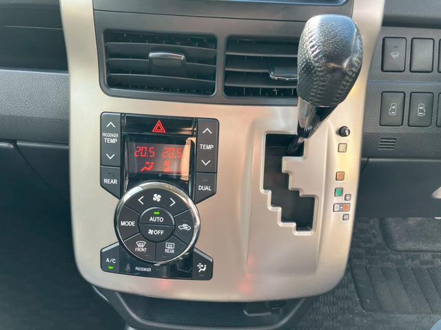 ノア Si 4WD ナビ TV バックカメラ フリップダウンモニター 両側電動スライドドア ドリンククーラー、ヒーター付き(21枚目)