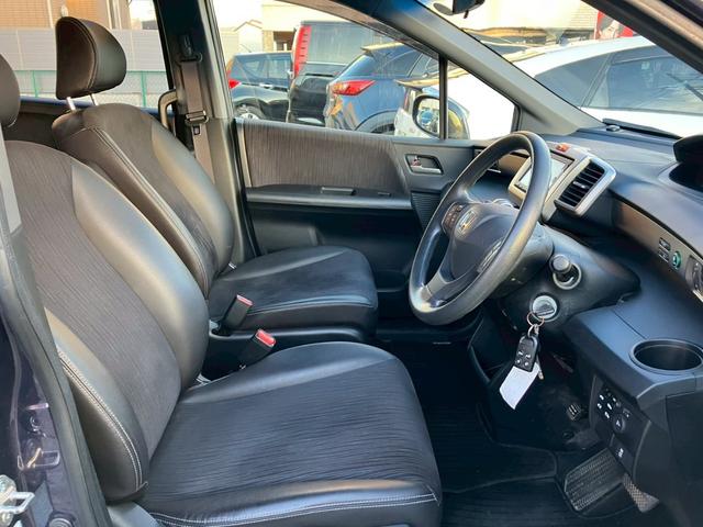 フリードスパイク Ｇ　プレミアムエディション　両側電動スライドドア　ナビ　ＴＶ　バックカメラ　Ｂｌｕｅｔｏｏｔｈ　ＥＴＣ（7枚目）
