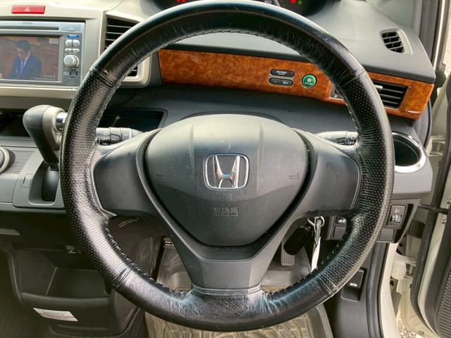 フリードスパイク Ｇ　ジャストセレクション　左電動スライドドア　純正ナビ　ＴＶ　バックカメラ　ＥＴＣ（16枚目）