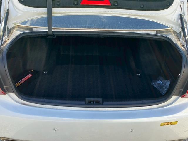 クラウン ２．５ロイヤルサルーン　アニバーサリーＥＤ　ローダウン　本革シート　シートヒーター　クーラー　ナビ　ＴＶ　バックカメラ　クルコン　クリアランスソナー　パワーシート（11枚目）