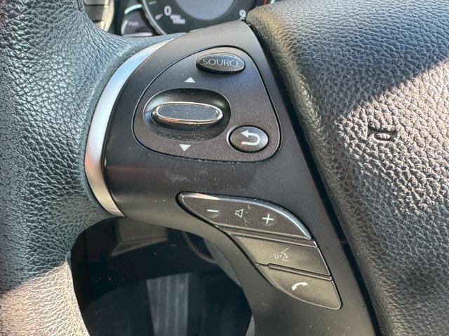 フーガハイブリッド ベースグレード　ナビ　バックカメラ　電動シート　クルコン（8枚目）