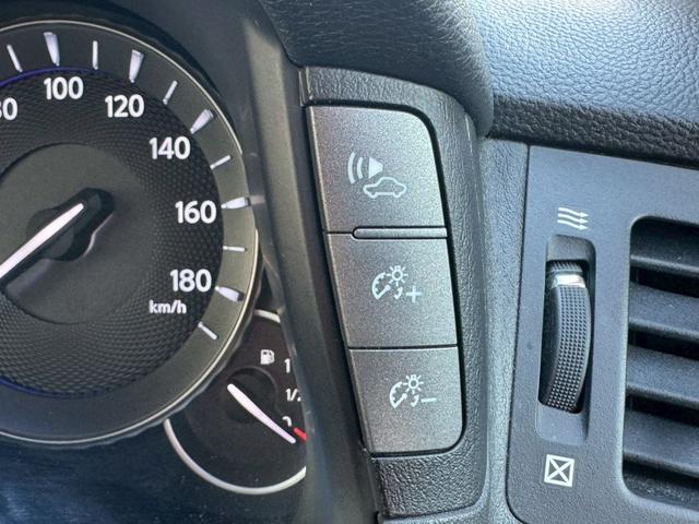 フーガハイブリッド ベースグレード　ナビ　バックカメラ　電動シート　クルコン（11枚目）