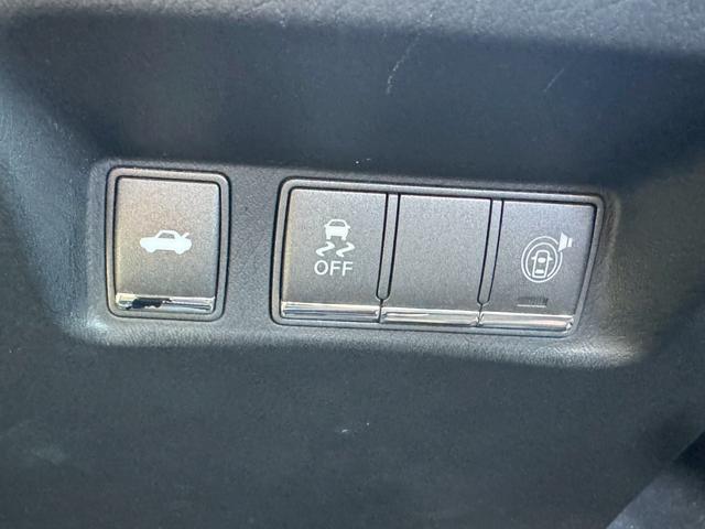 フーガハイブリッド ベースグレード　ナビ　バックカメラ　電動シート　クルコン（12枚目）