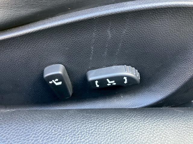 スカイライン ３７０ＧＴ　純正ナビ　サイド　バックカメラ　本革シート　パワーシート　クルコン（10枚目）