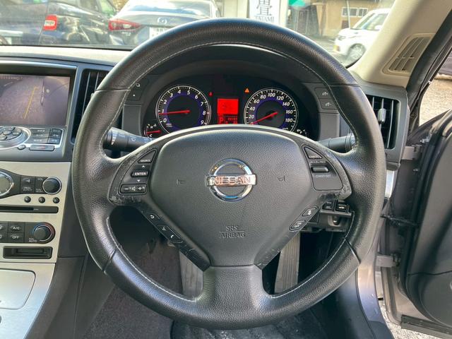 スカイライン ３７０ＧＴ　純正ナビ　サイド　バックカメラ　本革シート　パワーシート　クルコン（17枚目）