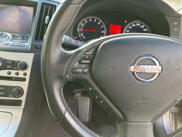 スカイライン ３７０ＧＴ　純正ナビ　サイド　バックカメラ　本革シート　パワーシート　クルコン（18枚目）